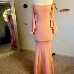 Beautiful, Bell Sleeve Dress Perfect for Dates Night & Parties